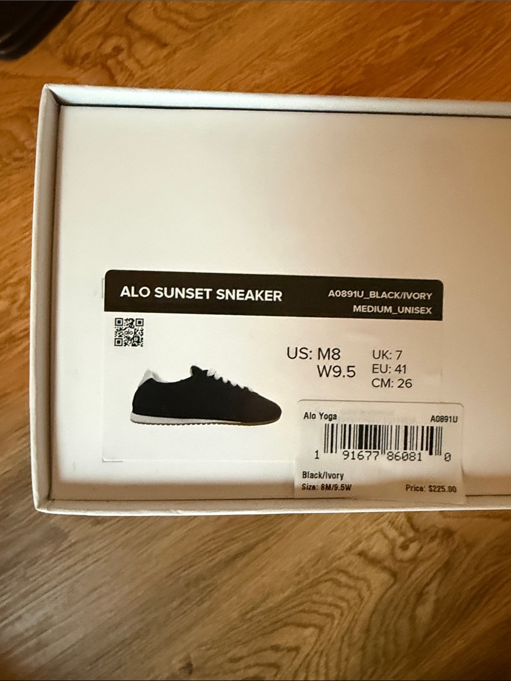 ALO Yoga Sunset Sneaker - Black/Ivory